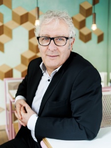 'Il faut construire ou reconstruire une équipe commerçante', explique Bernard Boutboul, président de Gira.