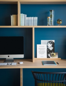 Donner envie de travailler en soignant la déco sans la surcharger, comme ici à l'hôtel Okko de Nantes.