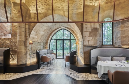 La chapelle du Château Saint-Jean, à Montluçon, désormais table étoilée.