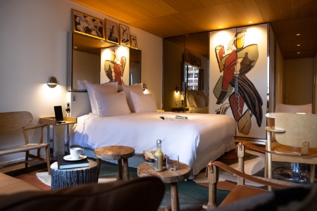 Une chambre du Villa M, designé par Philippe Starck.
