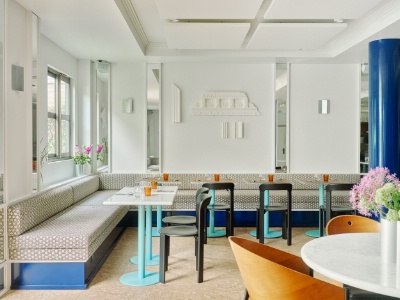 La Pièce à vivre de l'Hôtel Rosalie, à Paris (XIIIe).