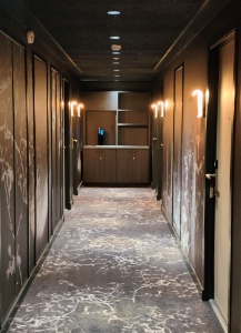 Un couloir de la Drawing House, confié au dessinateur Mathieu Dufois.