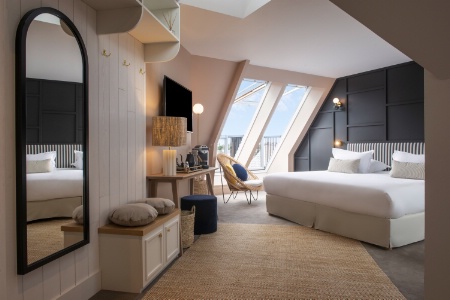 Une suite de l'hôtel & spa Le Celtique à Carnac.