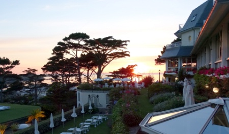 Le Ti al Lannec, hôtel de charme de 4 étoiles, avec sur la mer. Le Ti al Lannec, hôtel de charme de 4 étoiles, avec sur la mer.