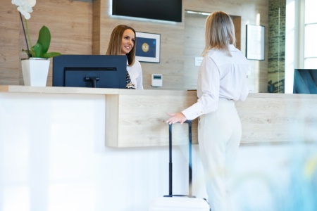 Les entreprises optent deux fois sur trois (67 %) pour les hôtels pour organiser leurs événements Mice. Les entreprises optent deux fois sur trois (67 %) pour les hôtels pour organiser leurs événements Mice.