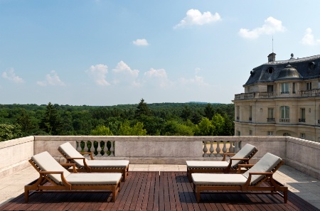 Le toit-terrasse de l'Intercontinental Chantilly-Château Mont Royal.