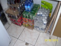 ...ni transvaser les produits emballés de carton ou bois dans des cagettes en plastique avant de les stocker au froid.