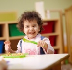 Quelles sont les règles d'hygiène pour la viande hachée et le lait maternel en crèche ?