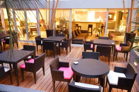 La terrasse est le nouveau lieu de discorde entre les professionnels et les anti tabacs La terrasse est le nouveau lieu de discorde entre les professionnels et les anti tabacs