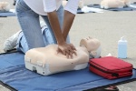 Assurer les premiers secours : la formation de sauveteur secouriste du travail