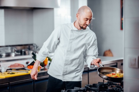 la valeur du repas du dirigeant sera évalué selon le forfait applicable à ses salariés