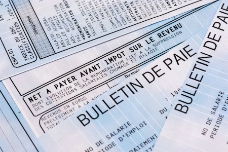Le taux horaire du Smic est fixé à 10,15 € au 1er janvier 2020, ce qui représente une augmentation de 1,20% Le taux horaire du Smic est fixé à 10,15 € au 1er janvier 2020, ce qui représente une augmentation de 1,20%
