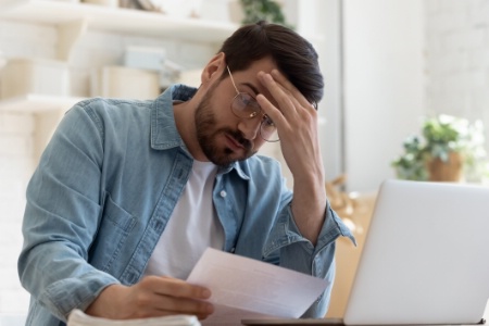 Pendant la période de fermeture il est interdit au propriétaire d'appliquer des intérêts ou pénalité de retard ou d'activer la clause résolutoire en cas de retard ou non-paiement des loyers commerciaux ou charges locatives. Pendant la période de fermeture il est interdit au propriétaire d'appliquer des intérêts ou pénalité de retard ou d'activer la clause résolutoire en cas de retard ou non-paiement des loyers commerciaux ou charges locatives.