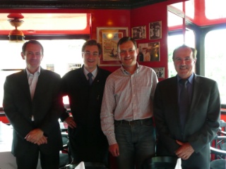 Les promoteurs de la viande chevaline réunis au Louchebem à Paris. De gauche à droite : Loïc Renaud (Comaral Marketing), Etienne Jojot (Louchebem), Nicolas Breitburd (DG Pegase) et Jean-Paul Faucher (GRC)