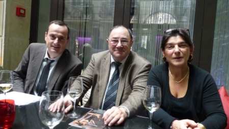 De gauche à droite : Christian Groll commissaire du salon, Pierre Aguilas, président du salon, et Claire Duchêne, directrice marketing d'Interloire.