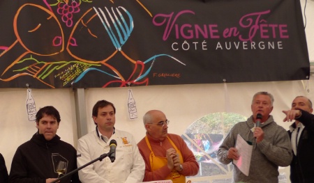 À gauche, les chefs Serge Vieira, Jean- François Fafournoux et Louis-Bernard Puech parrainaient l'AOC. À gauche, les chefs Serge Vieira, Jean- François Fafournoux et Louis-Bernard Puech parrainaient l'AOC.