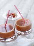 La Fée rouge, un cocktail estival au Floc de Gascogne