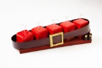 Shangri-La Hotel Paris imagine une bûche-cadeau pour les fêtes