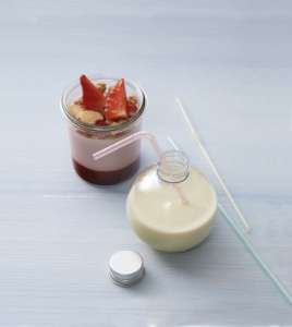 Panna Cotta façon yaourt aux fruits rouges.