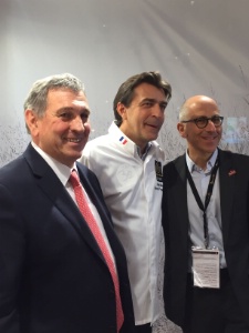Alain Rougié, Yannick Alléno, 3 étoiles Michelin au restaurant Alléno Paris au Pavillon Ledoyen et Jean-Jacques Caspari, directeur général de Rougié. Alain Rougié, Yannick Alléno, 3 étoiles Michelin au restaurant Alléno Paris au Pavillon Ledoyen et Jean-Jacques Caspari, directeur général de Rougié.
