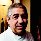'Le fromage fait partie intégrante de notre gastronomie et a tout naturellement sa place en cuisine.' Yves Moulin, Chef du Petit Riche à Paris.