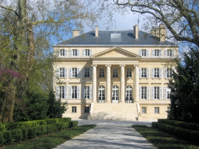 Château Margaux, l'un des quatre premiers grands crus classés de 1855. Château Margaux, l'un des quatre premiers grands crus classés de 1855.