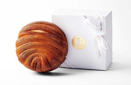 La galette des rois de Michaël Bartocetti, chef au Four Seasons Hotel George V. La galette des rois de Michaël Bartocetti, chef au Four Seasons Hotel George V.