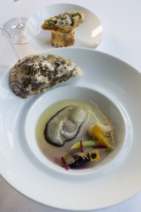 Huîtres énormes en pot au feu comme à Etoile sur Mer. Huîtres énormes en pot au feu comme à Etoile sur Mer.