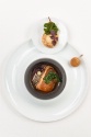 Michelin 2016 : Foie gras des Landes poêlé, poire rôtie, cardamome noire fumée, chou kale croustillant et jus miso