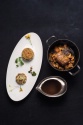 Le porc noir de Bigorre, mignon en cocotte au thym, girolles au gras de jambon, jus vigneron au poivre sauvage Voatsiperifery