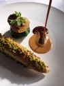 Jérôme Ryon - Poularde de Bresse, suprêmes farcis aux écrevisses, petit chou aux cuisses, blettes et pistaches, sauce Nantua et jus de poulet