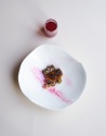 Foie gras de canard comme un shabu-shabu, consommé de rhubarbe au poivre Sansho