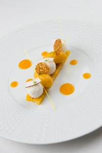 Fraîcheur exotique autour de la mangue, passion et coco, touche de piment d'Espelette. Fraîcheur exotique autour de la mangue, passion et coco, touche de piment d'Espelette.