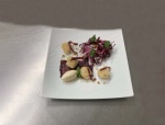 À L'ARDOISE : Salade de Saint-Jacques à la Landaise, vinaigrette aux noix et glace au foie gras (avec coût de production)