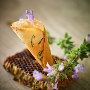 Une pause fontevriste, à l'hydromel d'été. Une pause fontevriste, à l'hydromel d'été.