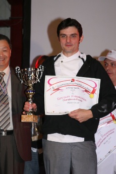 Le double champion de France de la pizza David Oddou est propriétaire du restaurant-pizzéria Le Strike, à Bordères-sur-l’Echez (65).