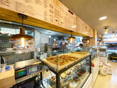 Le premier restaurant-épicerie Pizza Village de l'enseigne Pizza Forno vient d'ouvrir à Toulouse.