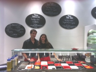 Tom Daniac et sa compagne Sandra Rexach se sont rencontrés dans un restaurant bio en Espagne, dans le cadre de leur travail.