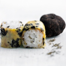 Maki Yellow à la crème de truffe.