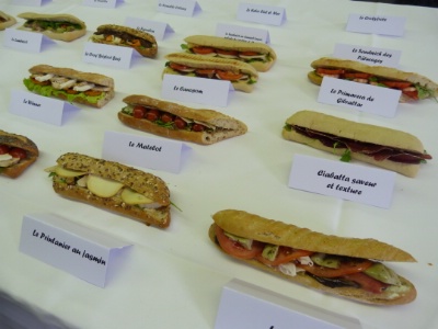 25 sandwichs étaient à déguster lors de la demi-finale du concours Sandwich by Brioche Dorée organisée dans les locaux de l'école Grégoire Ferrandi à Paris.