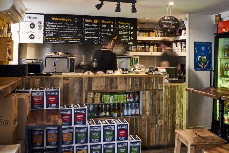 Hank, l'enseigne de burger vegan, Paris IIIe.