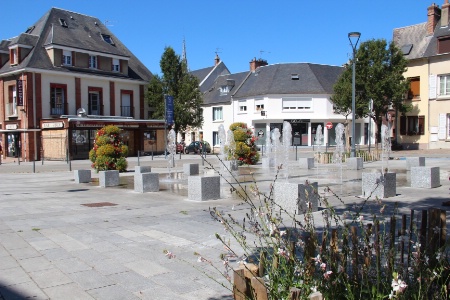 Comme dans d'autres quartiers, la place des Fontaines, en centre-ville d'Evreux, attend son food-truck.