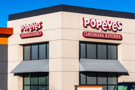 L'enseigne Popeyes a été créée en 1972 en Louisiane. L'enseigne Popeyes a été créée en 1972 en Louisiane.