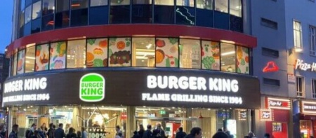 Burger King compte présenter une carte à moitié vegane d'ici à 2030. Burger King compte présenter une carte à moitié vegane d'ici à 2030.