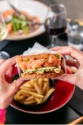 Kimochi parie sur les sushis burgers