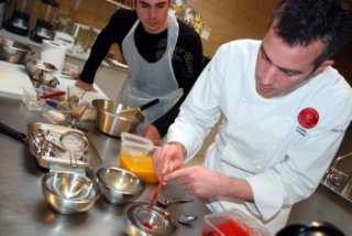 A l'Atelier des Chefs à Bordeaux Frédéric Schuller a lancé la cuisine moléculaire.