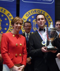 Dominique Loiseau, marraine du concours et Guillaume Favreau.