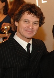 Le chef Guy Martin parraine la édition du trophée intergénérationnel Avenance. Le chef Guy Martin parraine la édition du trophée intergénérationnel Avenance.