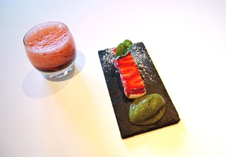 Chaque plat préparé par Stéphane Léger s'amuse avec les textures, les contrastes de saveurs et de couleurs. Aussi bons qu'ils sont beaux à regarder.