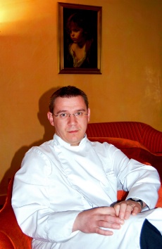 En 10 mois d’activité, à tout juste 31 ans, Yohann Chapuis a su redorer le blason de Greuze ; une institution à Tournus et dans la région.